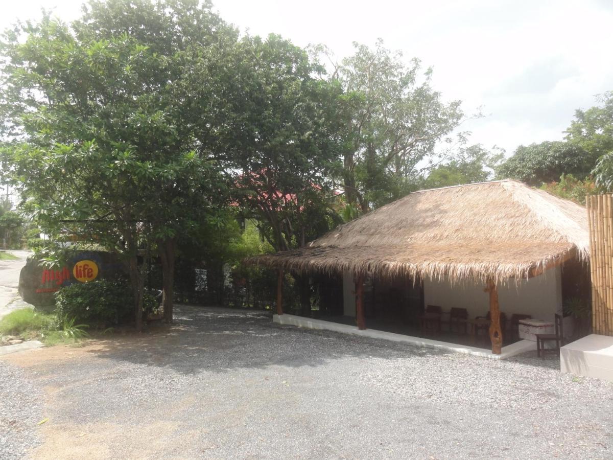 High Life Bungalow Haad Yao Exterior photo